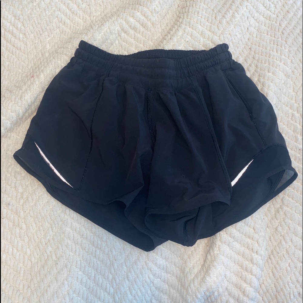 Lululemon black hotty hot shorts 4 long